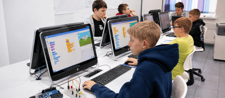 Игры, программы и первые умные устройства